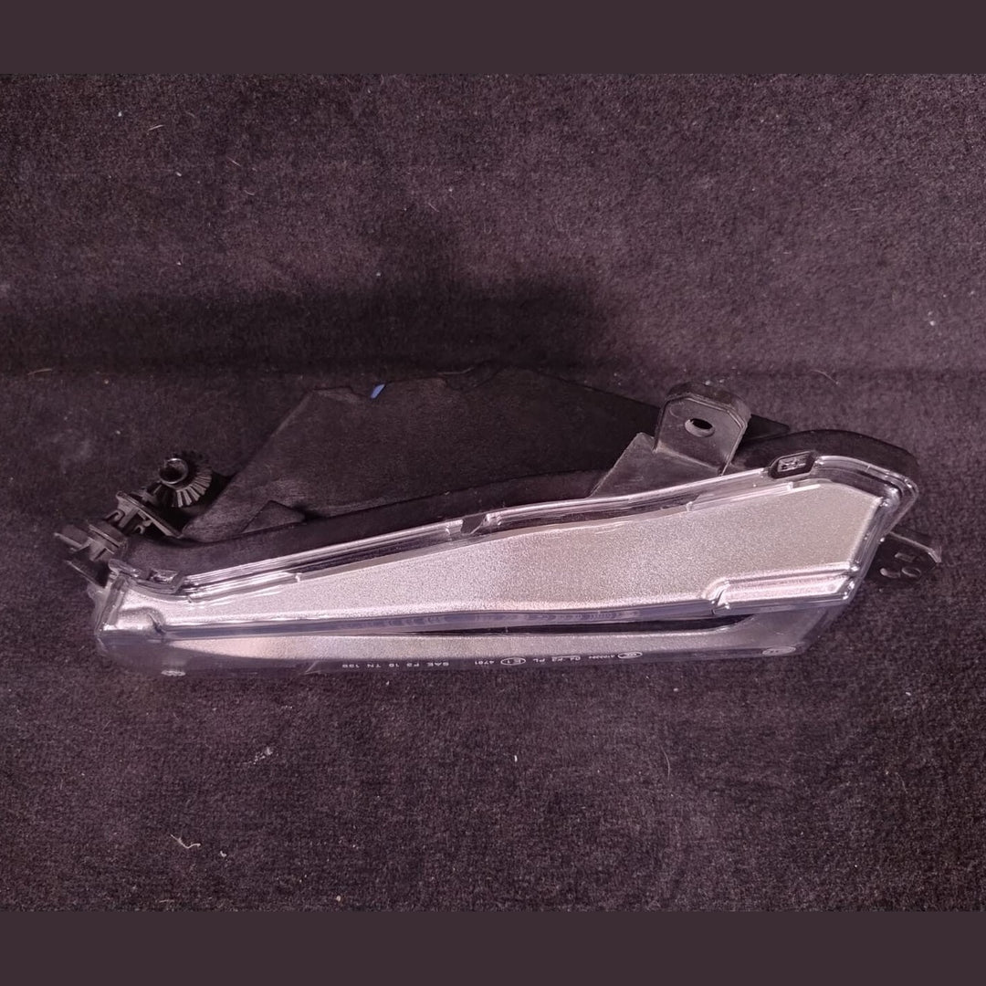 BMW X5 M50D G05 LED FOG LIGHT FRONT RIGHT DRIVER SIDE 7406366
