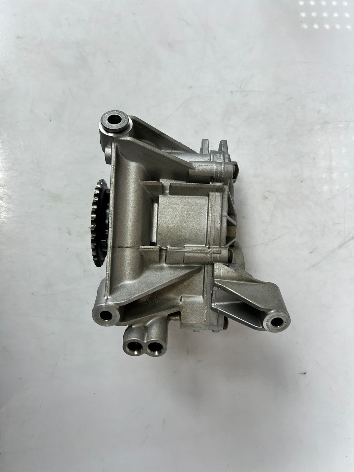 2016-2019 BMW 5 Series G30, X5 xDrive M50i Engine Oil Pump Assembly 8601072 OEM