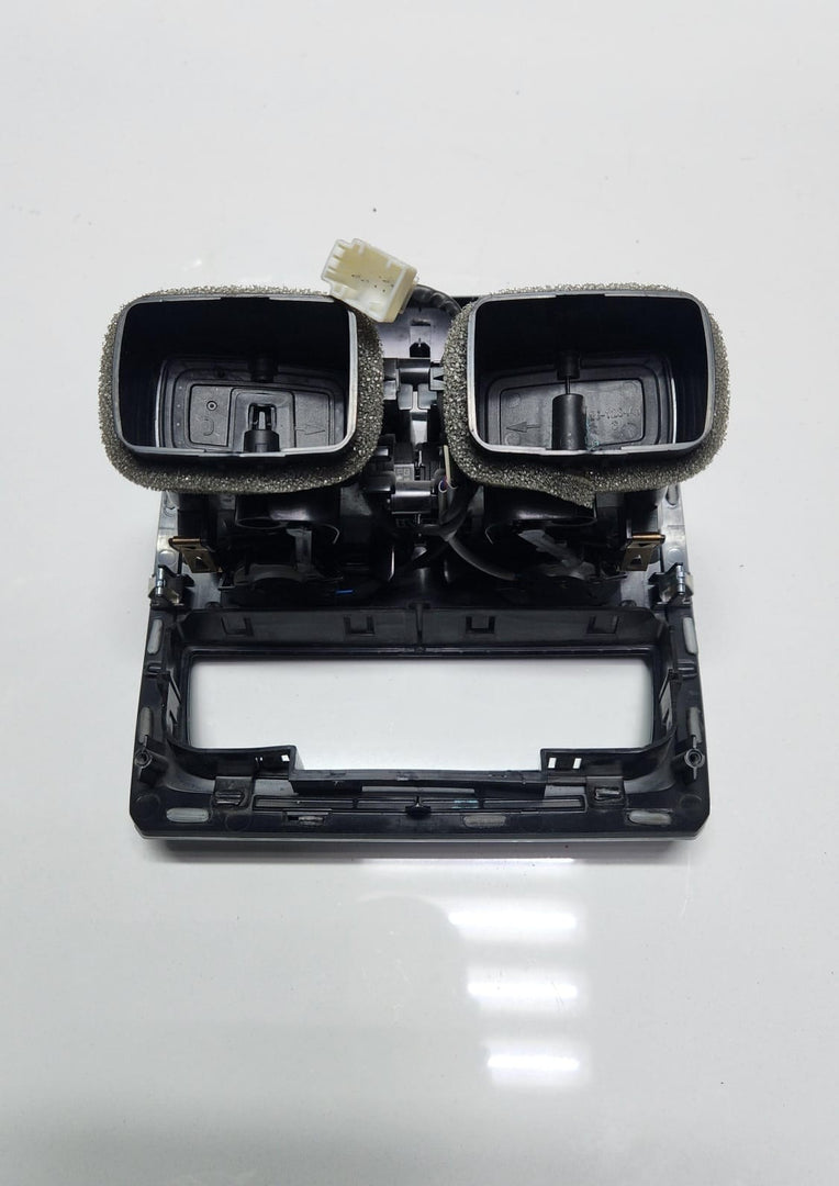 2019-2026 BMW X5 Rear Center Console Air Vent Grille 9399966 G05 X6 G06 G07 OEM