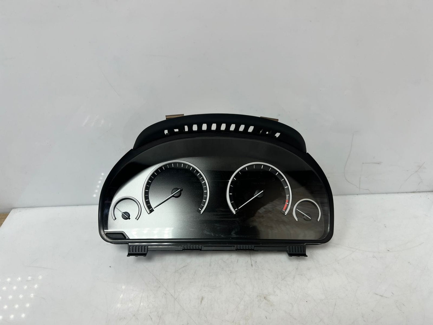 2015 BMW F04 4.4 V8 engine Active Hybrid 7 Instrument Cluster 9232947 OEM