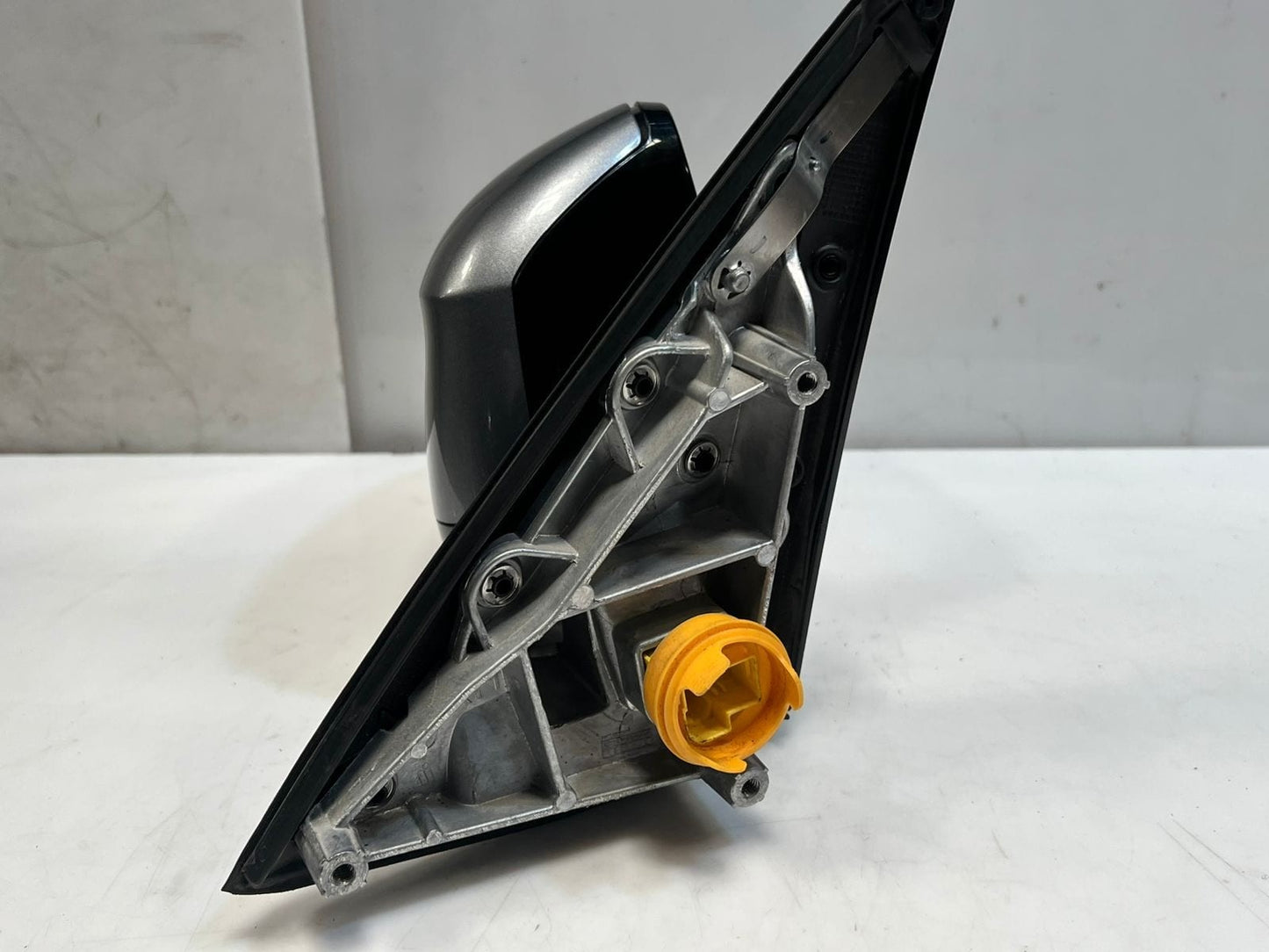 2013-2018 BMW X5 F15 RIGHT SIDE Mirror Frame Base A047066 LHD OEM