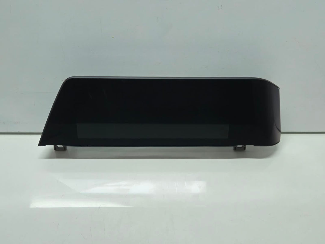 9826556-2021 BMW G26 RHD Central Information Display OEM