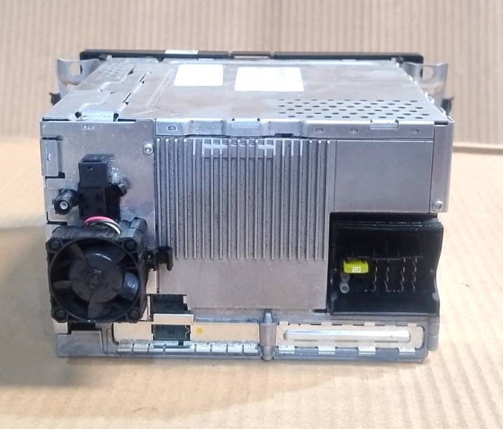 OEM BMW 3 SERIES E90 E91 E92 E93 CCC SAT  NAVIGATION JAPAN HEAD UNIT-9170723