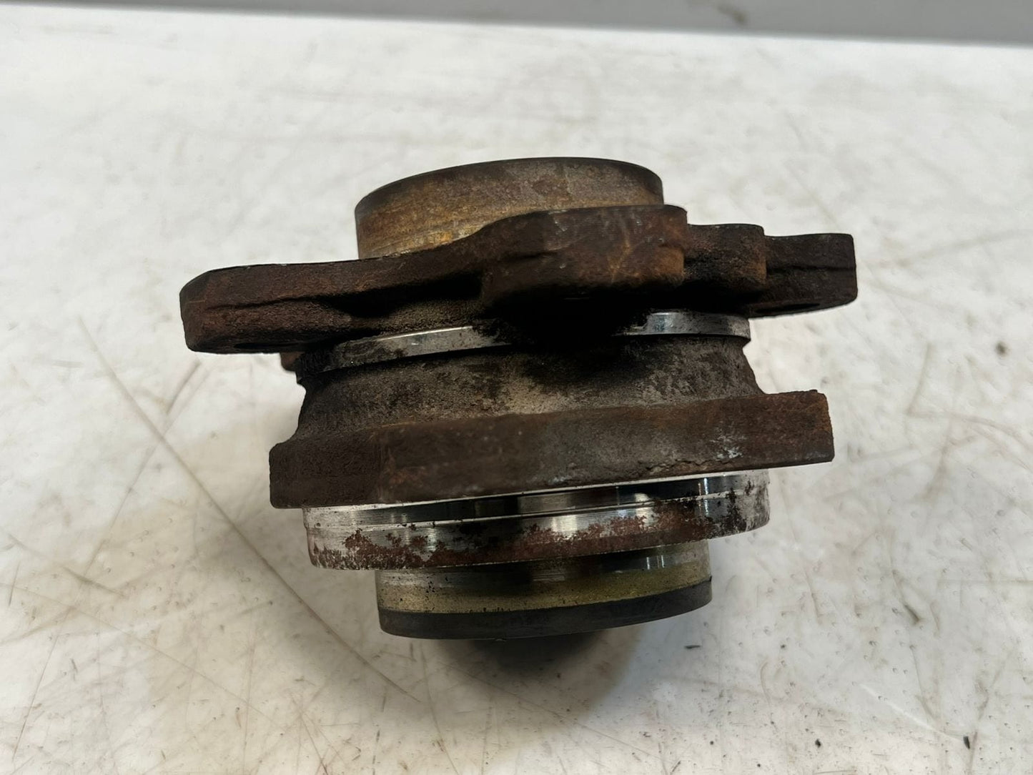 2017-2024 BMW X3 X4 G20 G21 G30 G31 Rear Wheel Bearing Hub 6869788 OEM