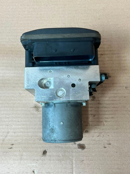 2010 BMW 5 Series F10 F11 4WD DXC DSC ABS CONTROL UNIT Pump 6799523 OEM