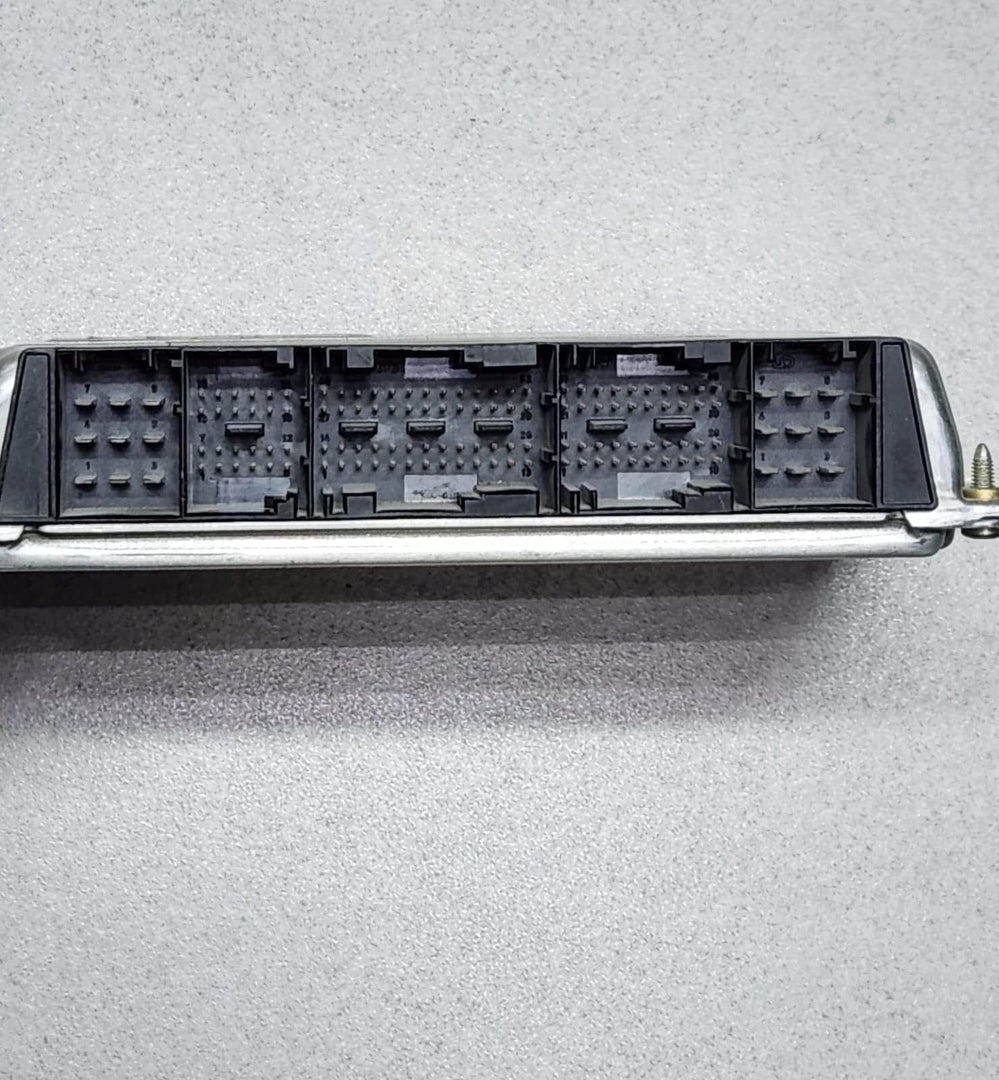 2001-2005 BMW 325i Engine Control Unit 7509942 5 Series E39