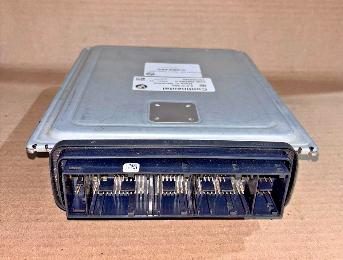 BMW 5 SERIES F02  F10 550I N63 ENGINE CONTROL UNIT  ECU KIT WITH KEY  8610680