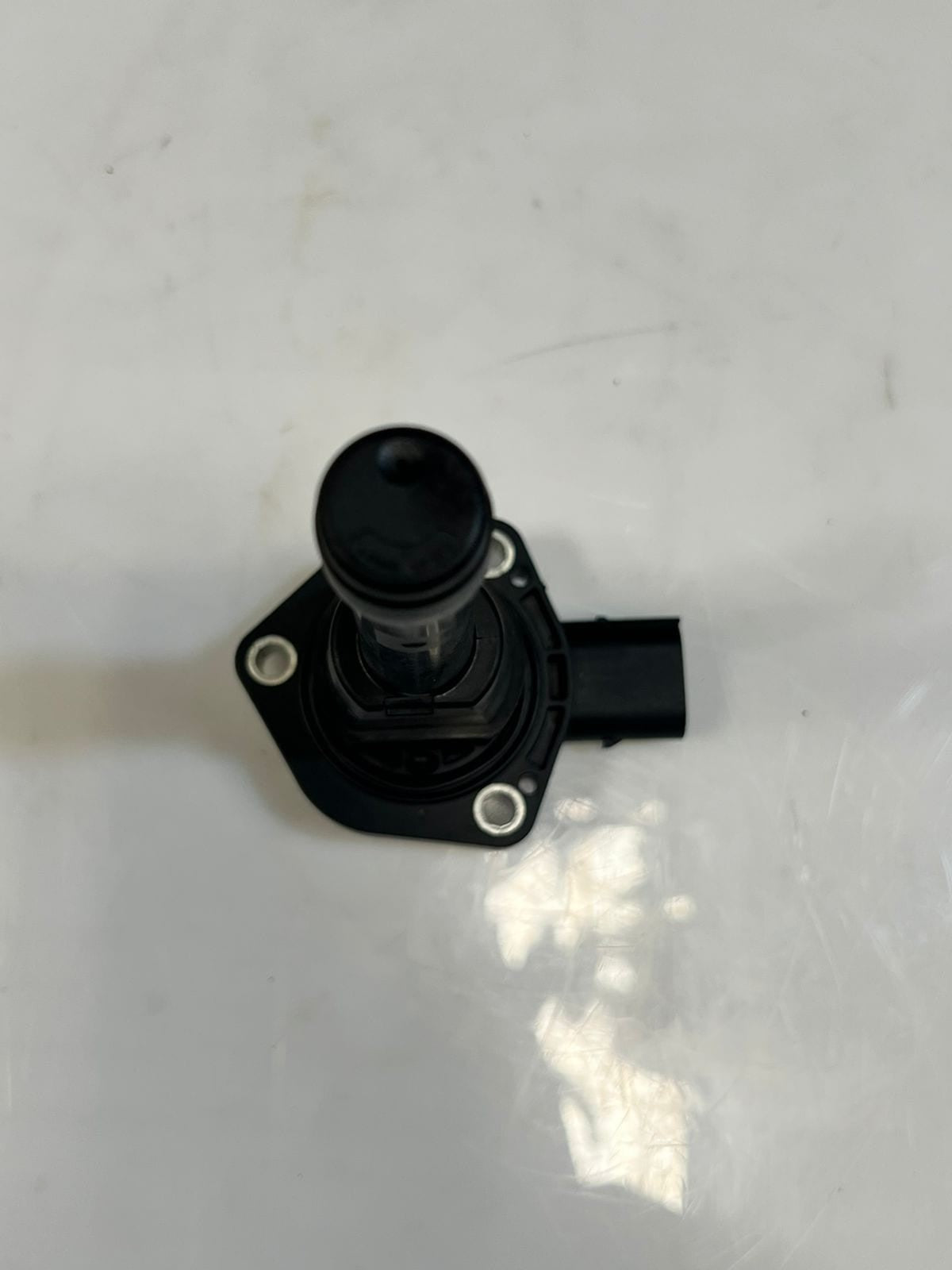 2015 BMW X1 F48, X3 G01, X5 G05 Oil Level Sensor 8638758 OEM