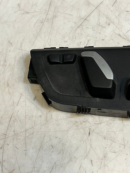 2015 BMW 320i F30 3 Series Front Right Seat ADJUSTMENT Control Switch 9382436