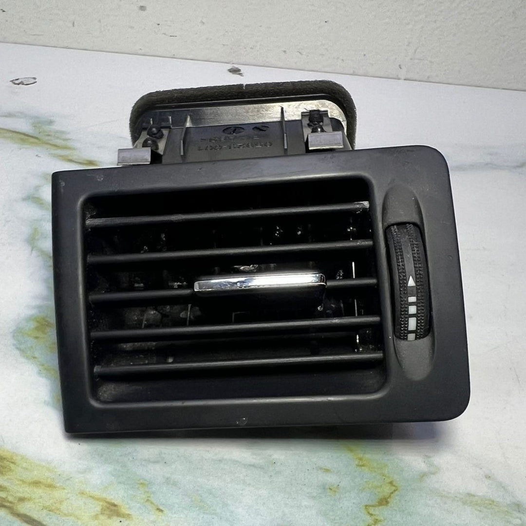 Mercedes Dashboard Air Vent Grill A2048301354 C-Class W204