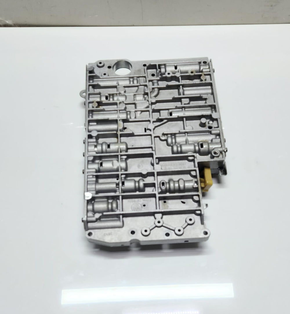 2001 Mercedes-Benz Transmission Valve Body 5-SPEED R2112770101 OEM