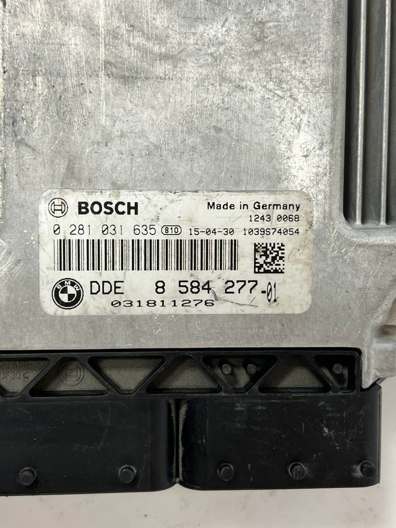 2015 BMW 3 Series F30 F31 F35 320i xDrive Engine Control Unit 8584277 OEM