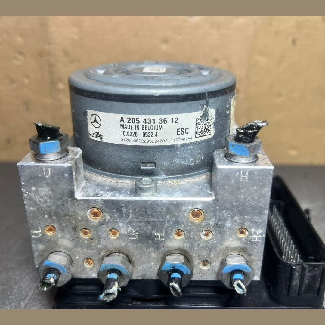14-18 Mercedes W205 C-Class ABS Anti Lock Brake Pump Module A205 9012800 OEM