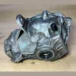 Bild in die Galerieansicht laden, 2014-2020 Mercedes-Benz W222 OM642 Front Axle Differential Carrier A221 3308600