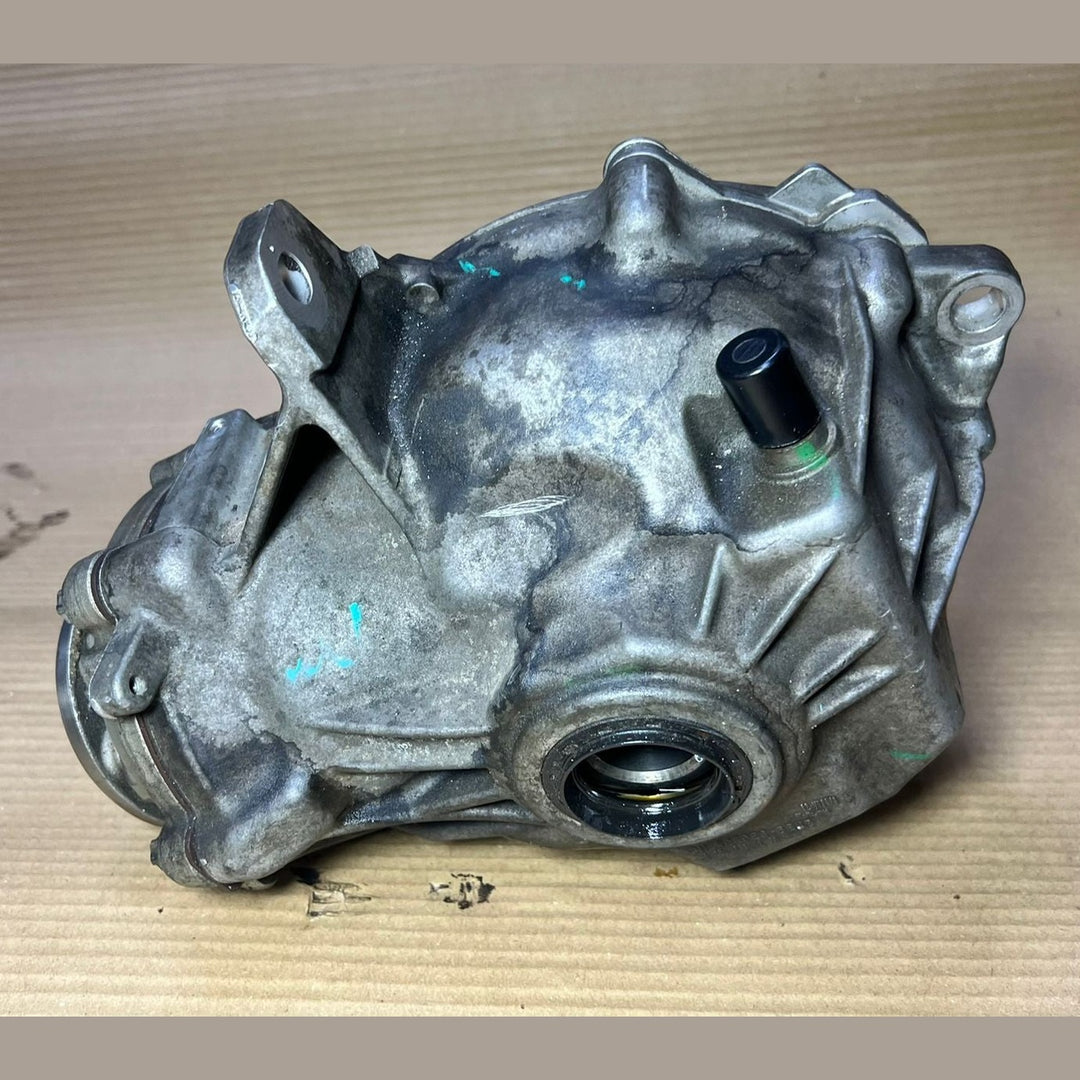 2014-2020 Mercedes-Benz W222 OM642 Front Axle Differential Carrier A221 3308600