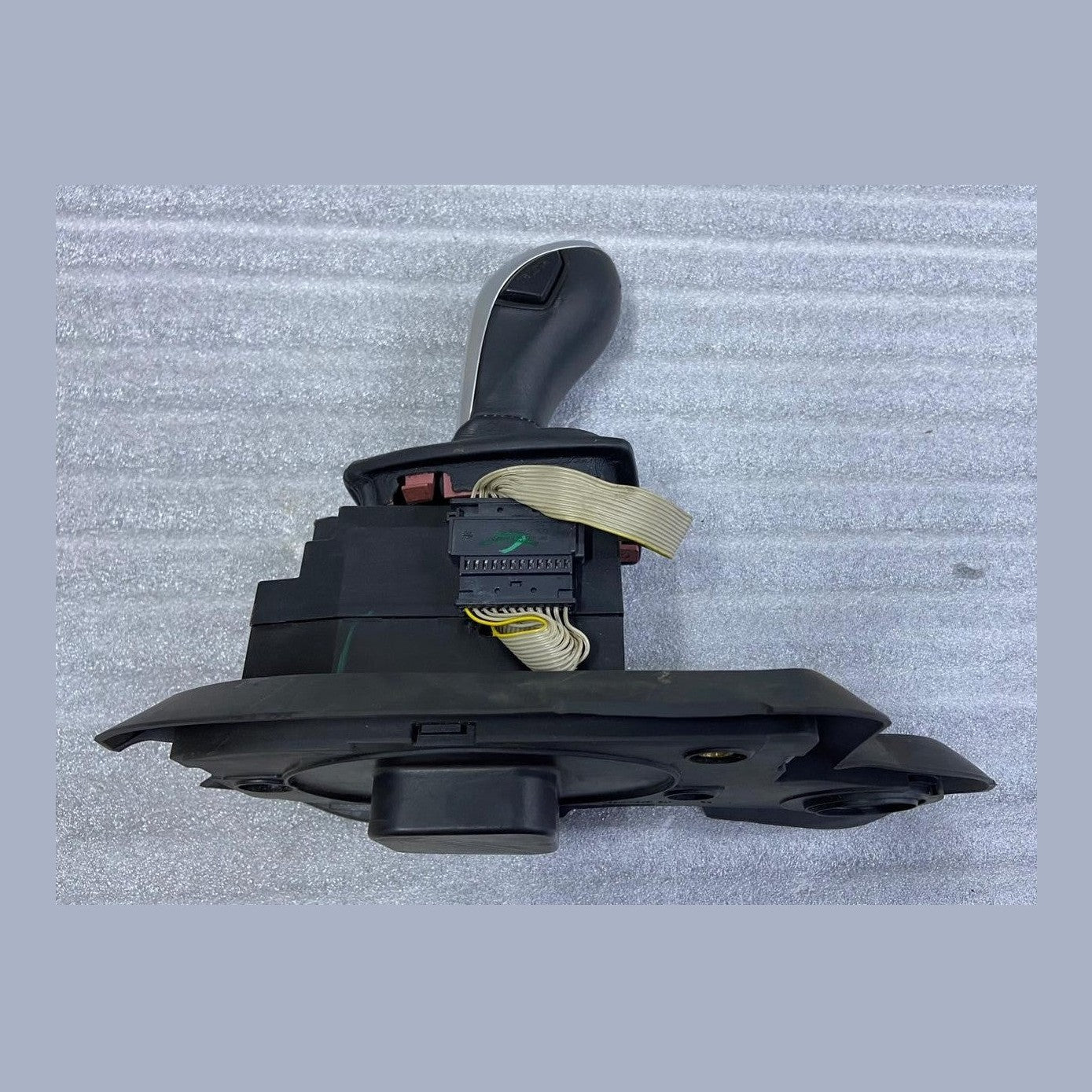 OEM BMW E84 X1 AT Auto Trans Floor Gear Selector Shifter Switch 9260295
