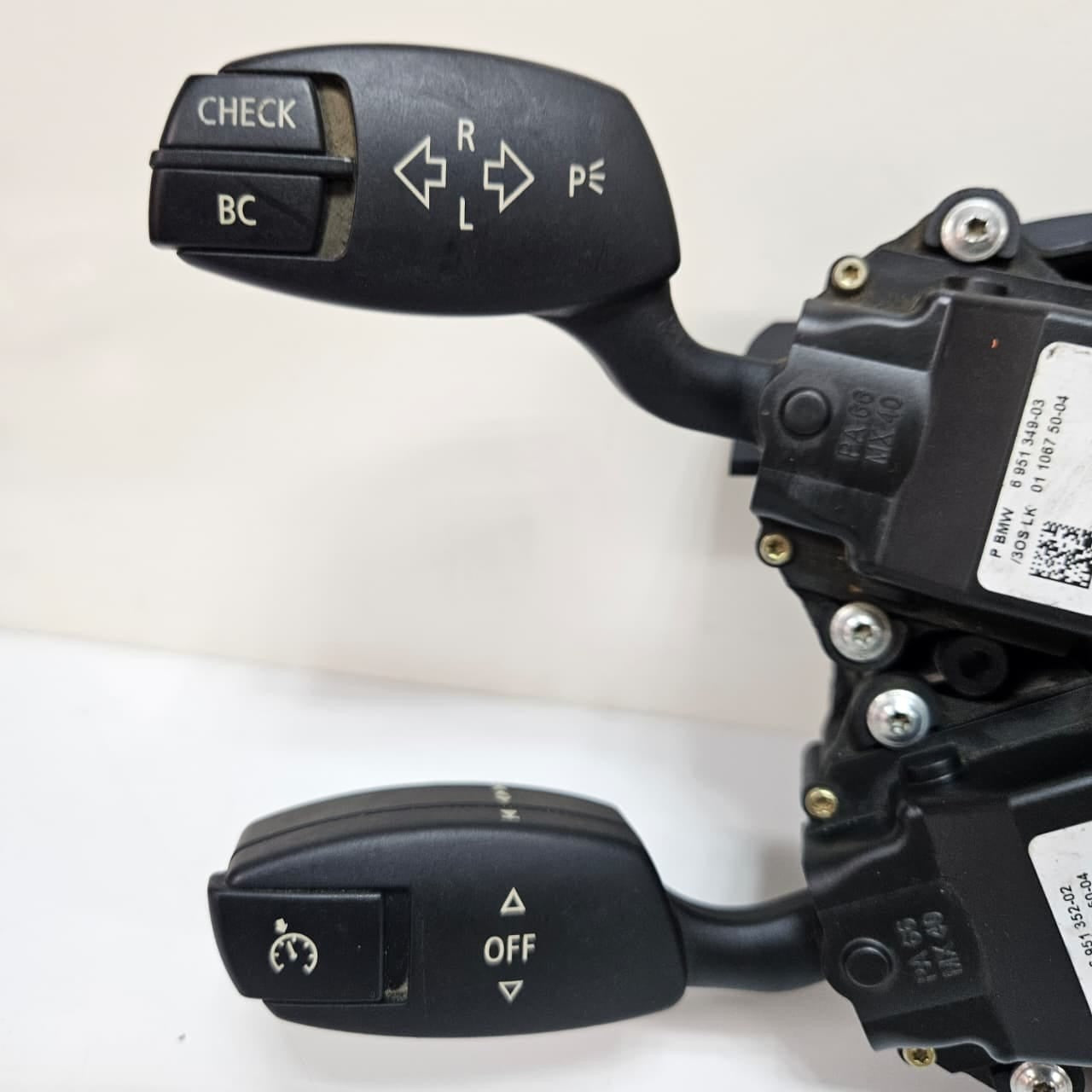 OEM BMW E60, E61, E63, E64 Steering Column Switch Unit 9115165