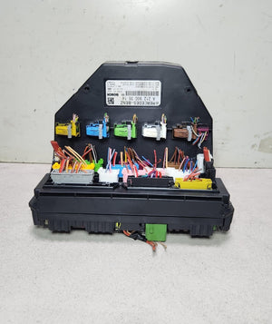 2006-2013 Mercedes-Benz W204 C-Class Fuse Box Control Module A2129003514