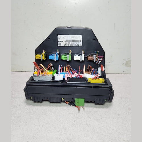 2006-2013 Mercedes-Benz W204 C-Class Fuse Box Control Module A2129003514