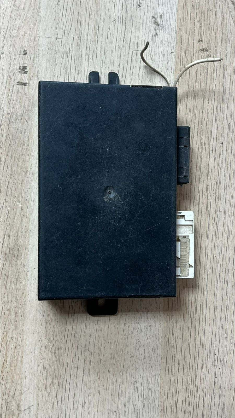 BMW Central Locking Control Module 8353569 E34, E36, 3 5 SERIES