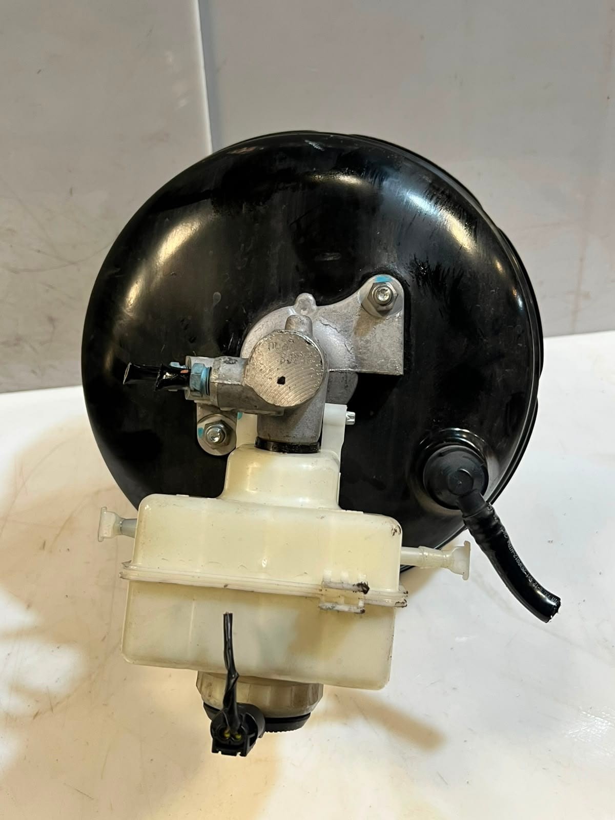 2007-2013 BMW X5 E70 X6 E71 Power Brake Booster CYLINDER 6791409 OEM
