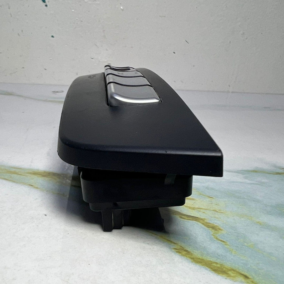 Mercedes Hazard Warning Light Switch A2049058201 C-Class W204