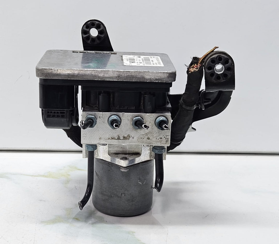 2016-2020 BMW G30, G32, G11, G12, G01 X3 Abs Dsc Pump Control Module 6876246 OEM