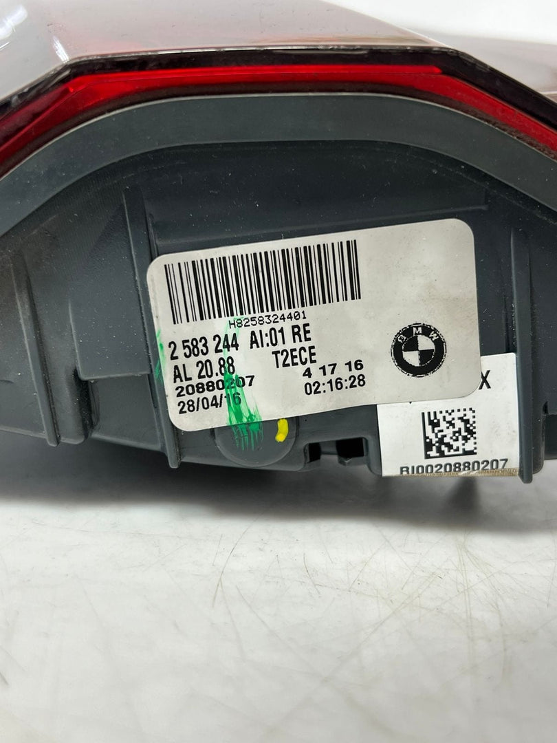 2015 BMW 7 Series G11 G12 Tailgate Light 2583244 OEM