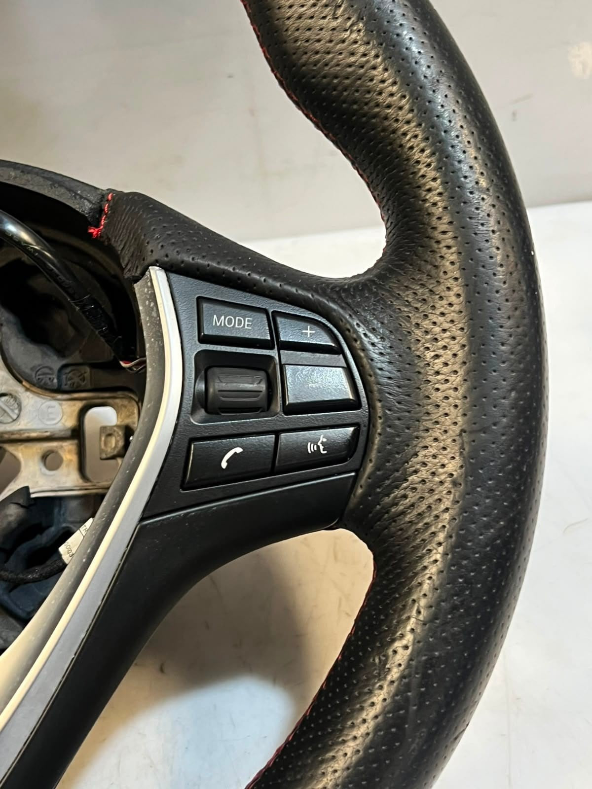 2015 BMW 1 3 4 Series F20 F21 F30 F32 F25 B38 Steering Wheel 62560184D OEM