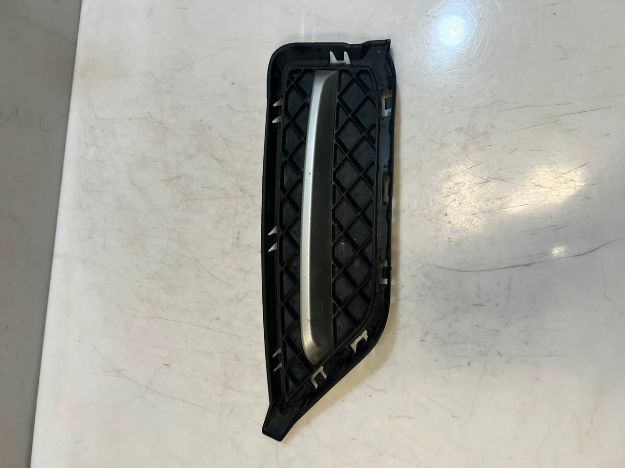 2013-2015 BMW X1 E84 SPORTLINE Front Bumper Lower Grille Left 7303757 OEM
