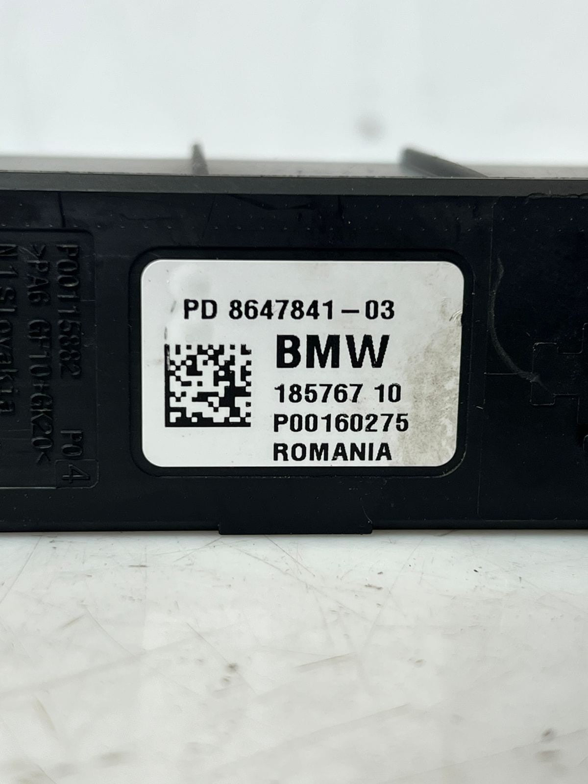 14-19 BMW X1 F45 F46 F48 F52 F54 F57 F60 Integrated Power Supply Module 8647841