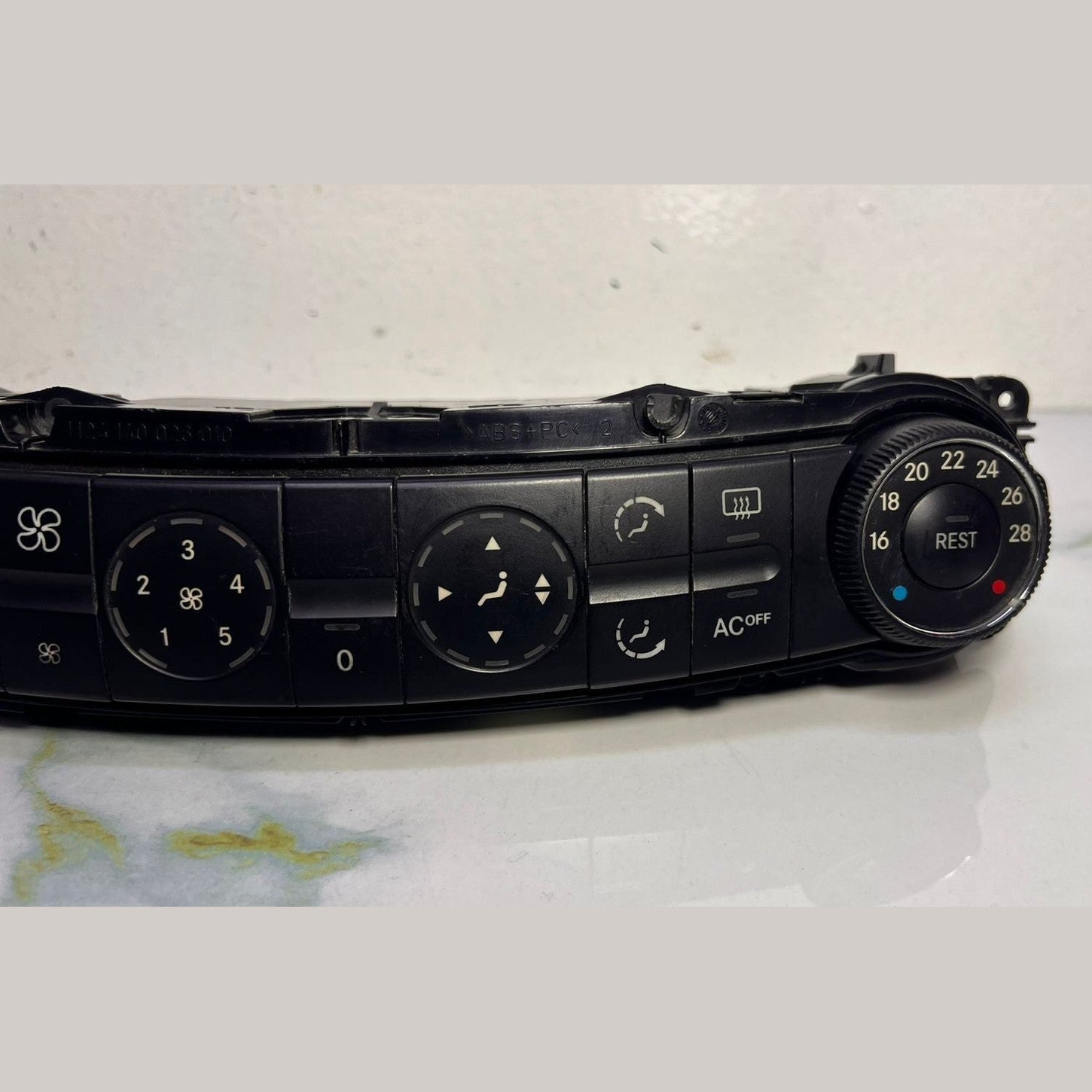 Mercedes-Benz Heater Control Panel 211 830 0190 E-Class W211 
