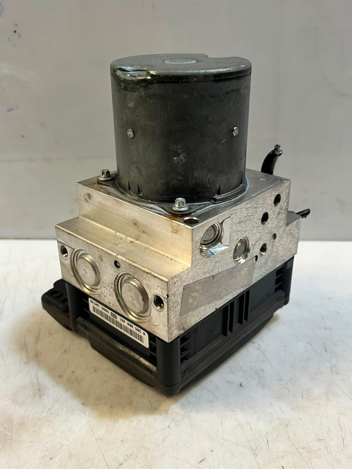 2010-2016 BMW 7' F01 F02 F03 F04 740i ABS/DSC Hydraulic Pump Module 6850070
