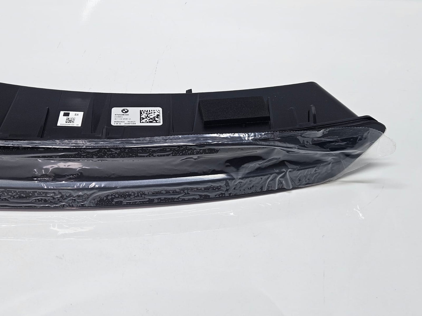 5A43BC5-Genuine 2021-22 BMW iX i20 Tailgate Tail Light Left Side ECE OEM NEW