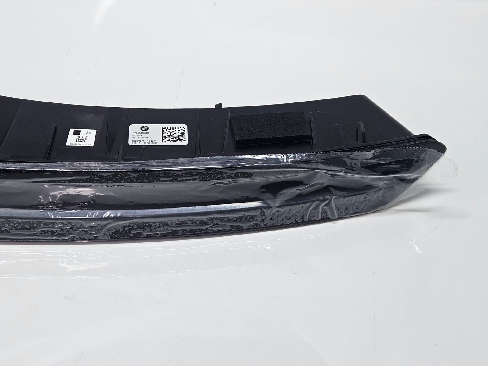5A43BC5-Genuine 2021-22 BMW iX i20 Tailgate Tail Light Left Side ECE OEM NEW