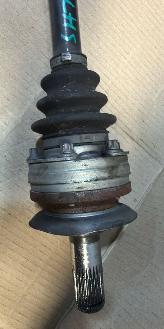 BMW AXEL OUTPUT SHAFT  E84 X1 N20 2013 RP LEFT SIDE LK=86MM/D=38MM 3320-7591597