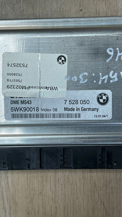 2004 BMW 325xi Engine Control Module 7528050 E46, E39, E53 3.0 M54