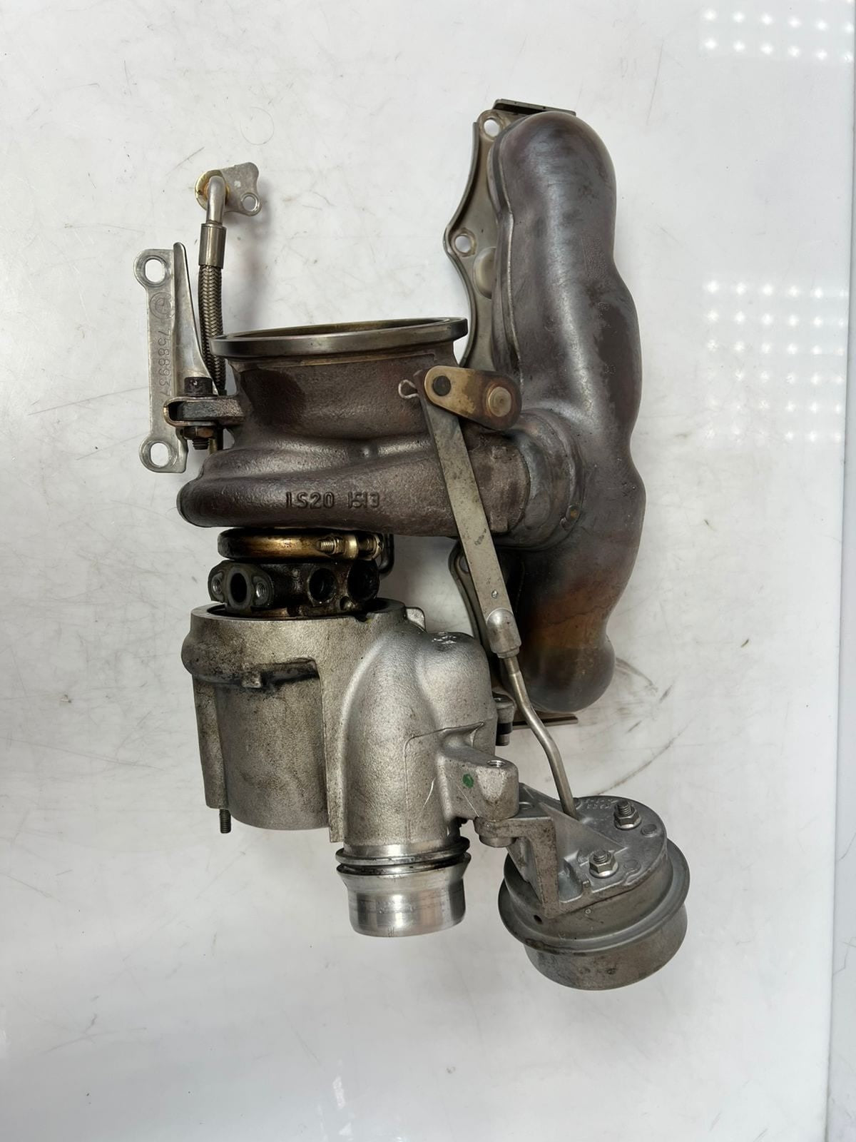 2012-2018 BMW 320i, 328i, 428i, X1, X3, X4 Turbo Mount Bracket 7588937 OEM
