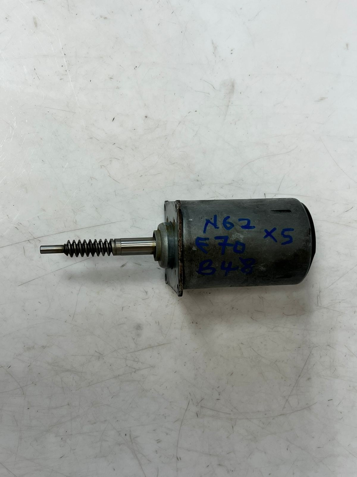 2004-2005 BMW 545i 550i 645Ci 650i 740I N62 Valvetronic Actuator Motor 7548389