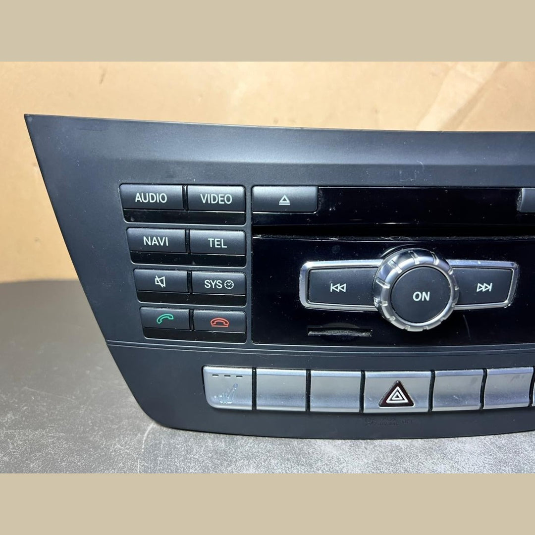Mercedes W204 Navigation Command Radio Audio Head Unit CD Player A204 9006308