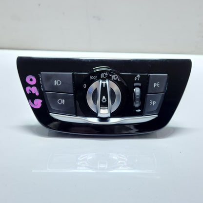 2016 BMW 528i Headlight Switch 6841883 5 Series G30 G31 OEM 