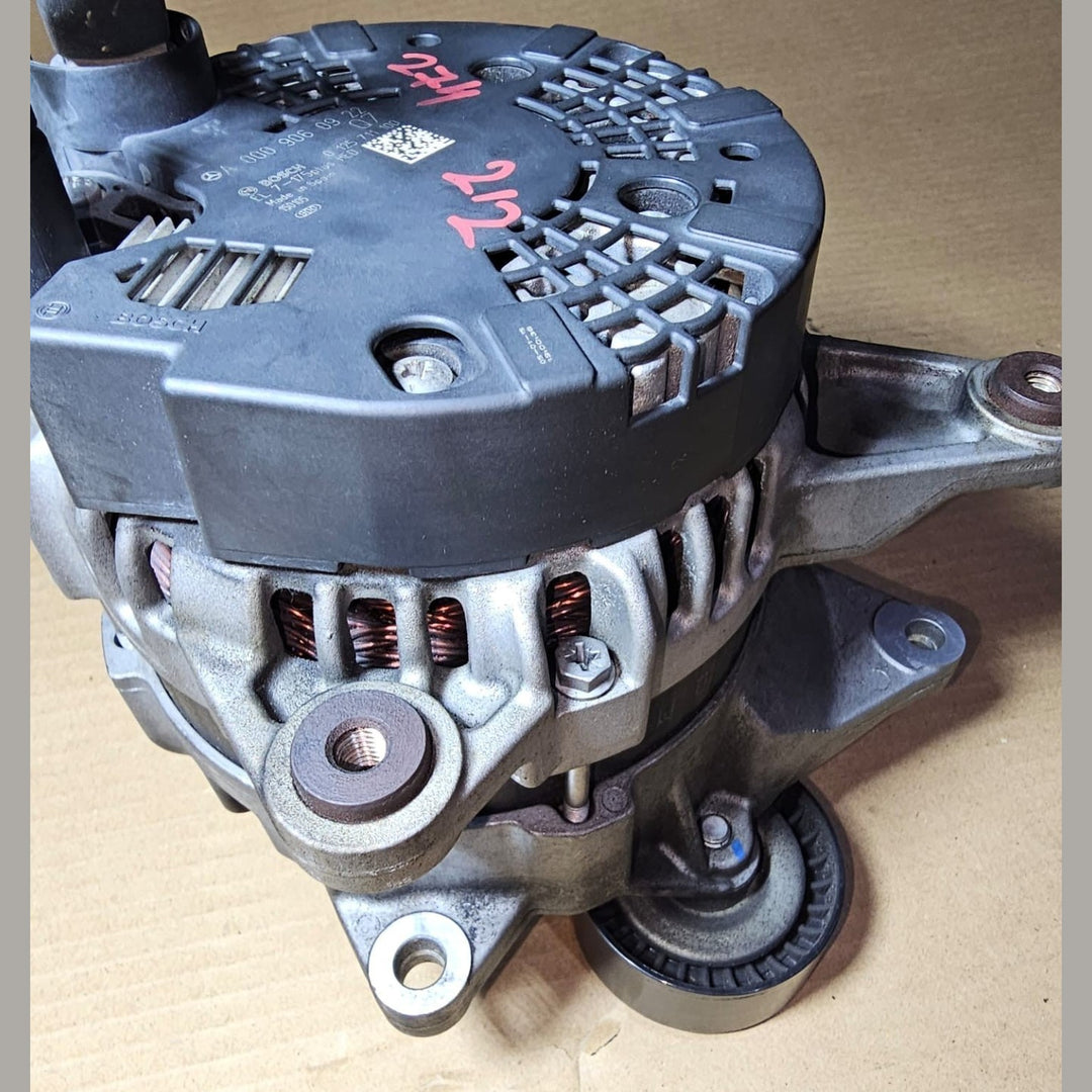 14-20 Mercedes-Benz W212 W205 OM274 Alternator Generator A000 9060922 Bosch