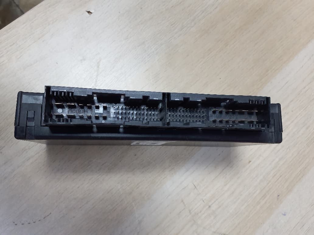 BMW E60 E61 Body Control Module Junction Box 6969011 01 5wk49111 Siemens