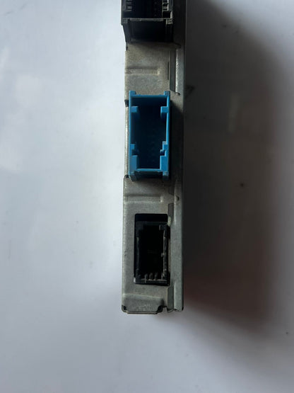 2009-2013 BMW 750i Central Gateway Module 9219318 7 Series F01 F02