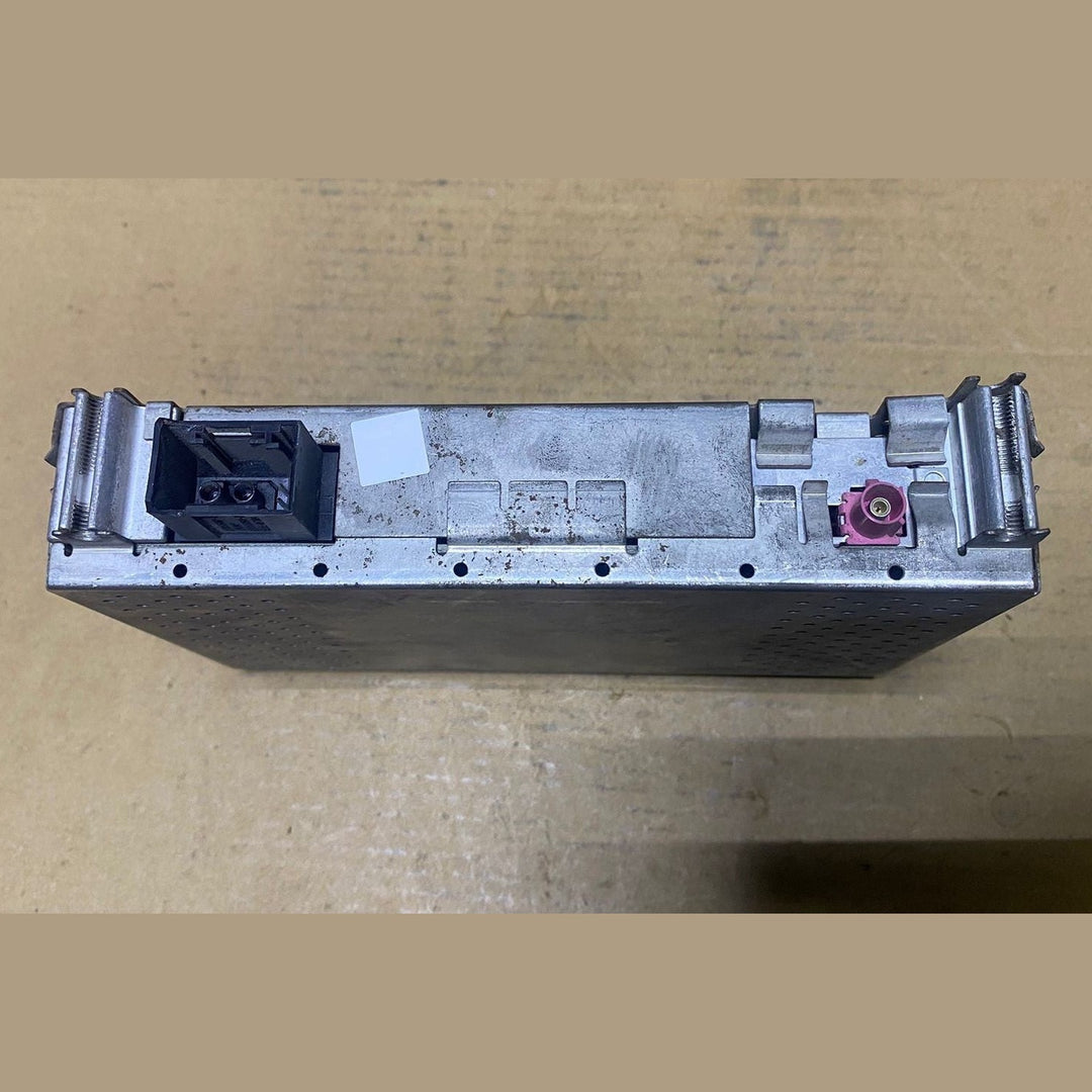 2008-2013 BMW 528i  E60, E61, E70, E90 3 Series and 5 Series Satellite Radio Rec