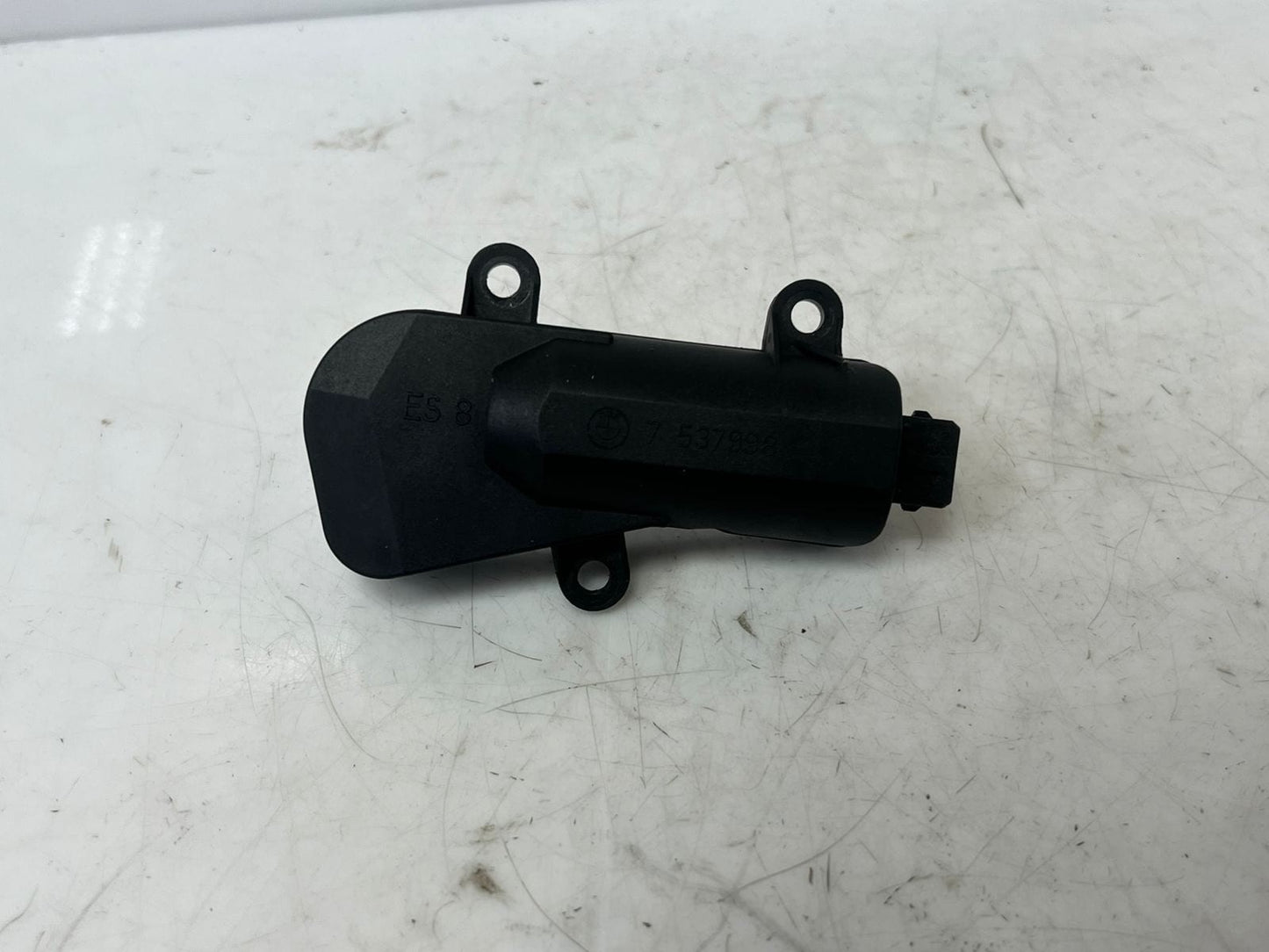 2006-2008 BMW 750Li 7' E60 E61 E70 E65 E66 E67 Intake Manifold Actuator 7537998