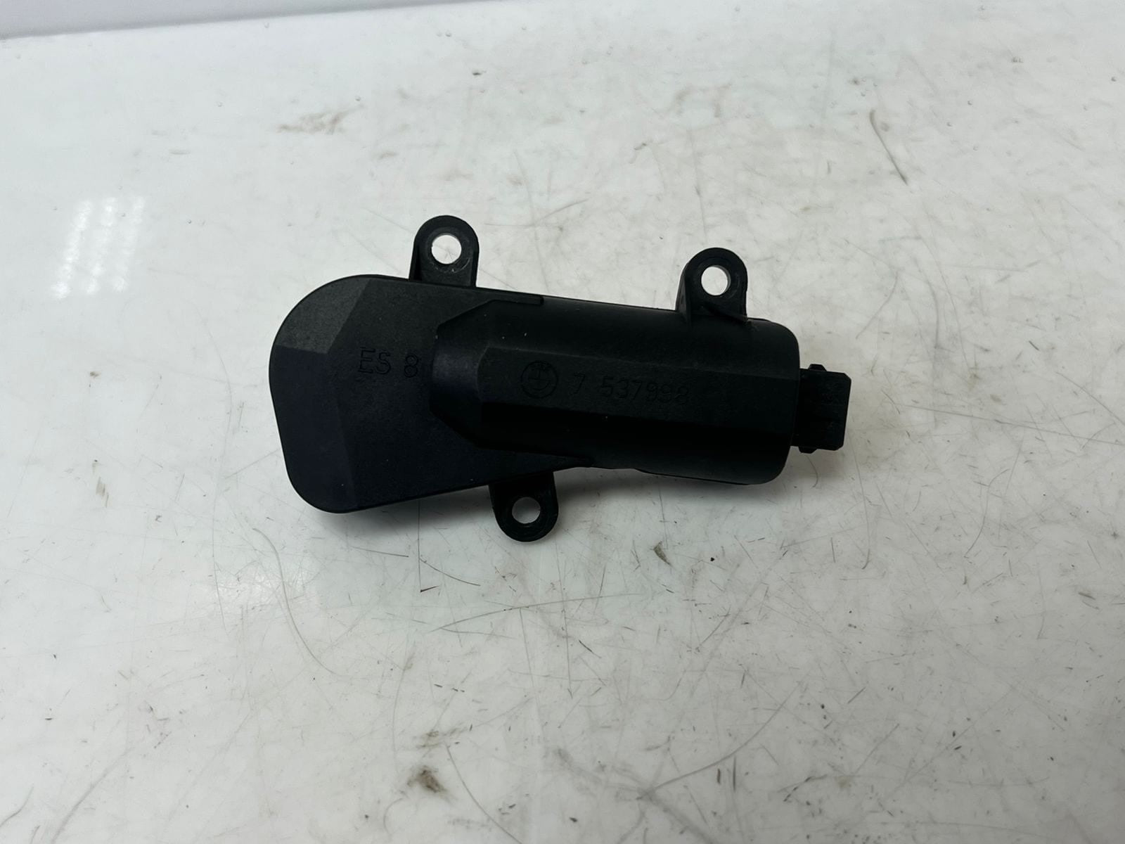 2006-2008 BMW 750Li 7' E60 E61 E70 E65 E66 E67 Intake Manifold Actuator 7537998