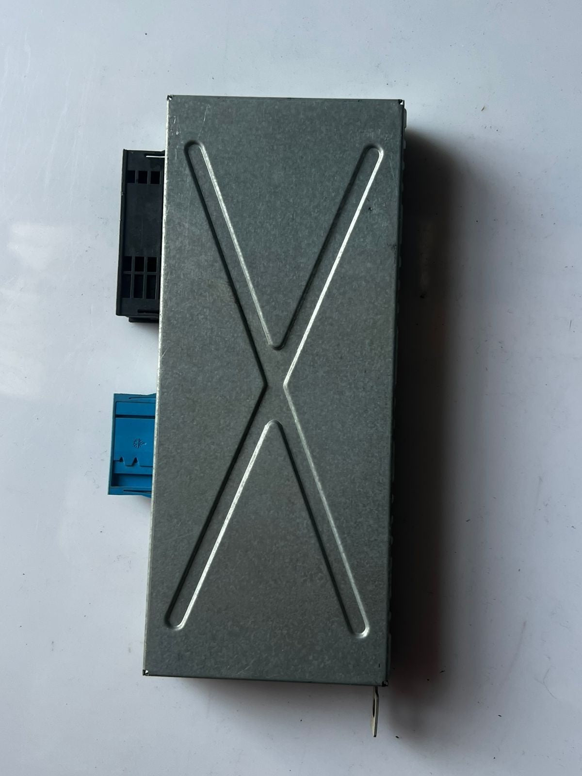 2009-2013 BMW 750i Central Gateway Module 9219318 7 Series F01 F02