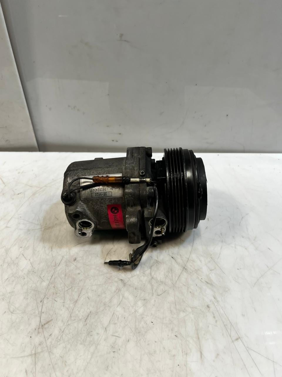 1998-2000 BMW E36 Z3 M52 320i 323i 328i Air Conditioning Compressor 8391474 OEM