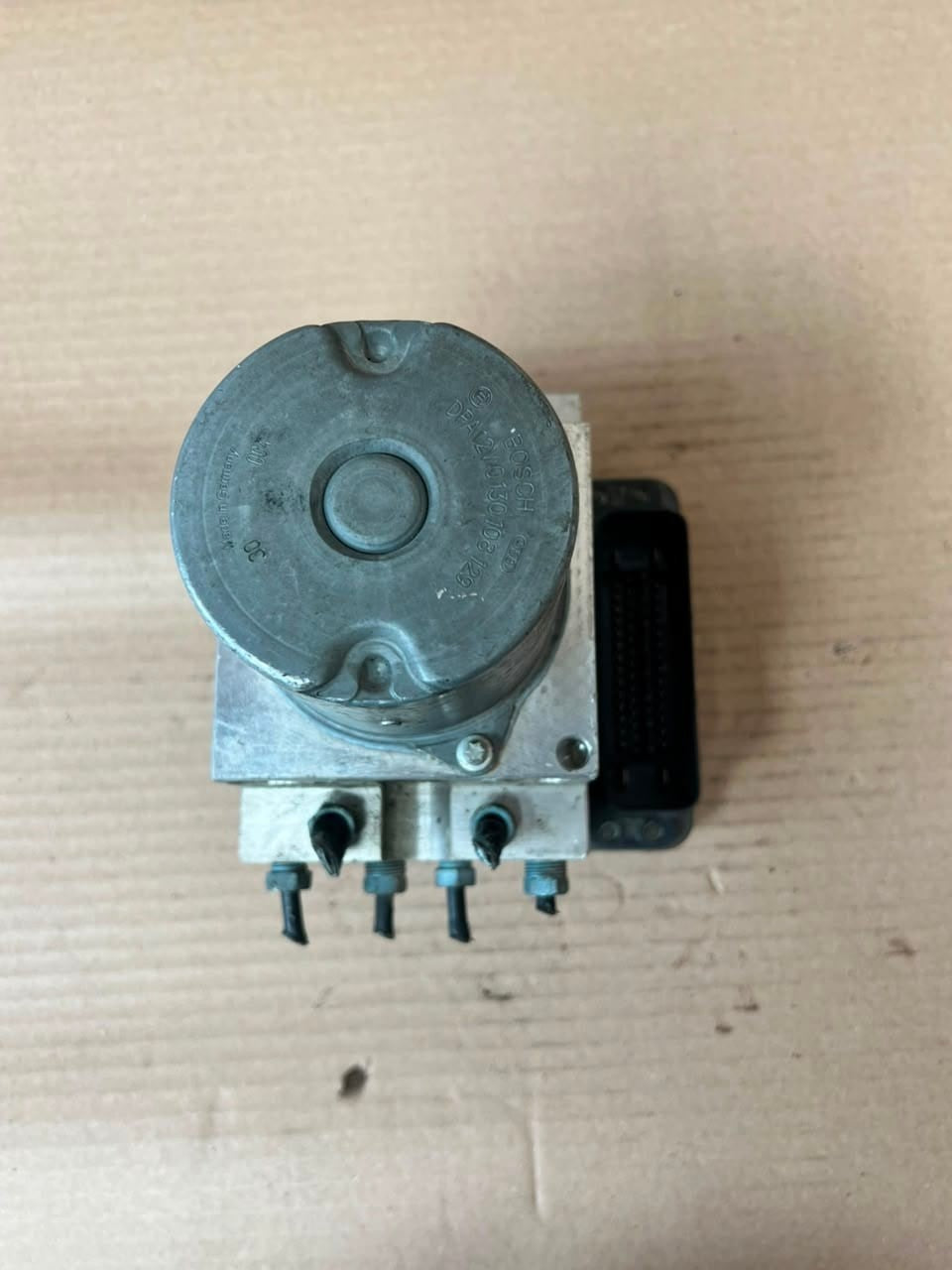 BMW F01 F02 7 Series F07 5 Series GT Abs Anti-Lock Brake Pump Module 6797036